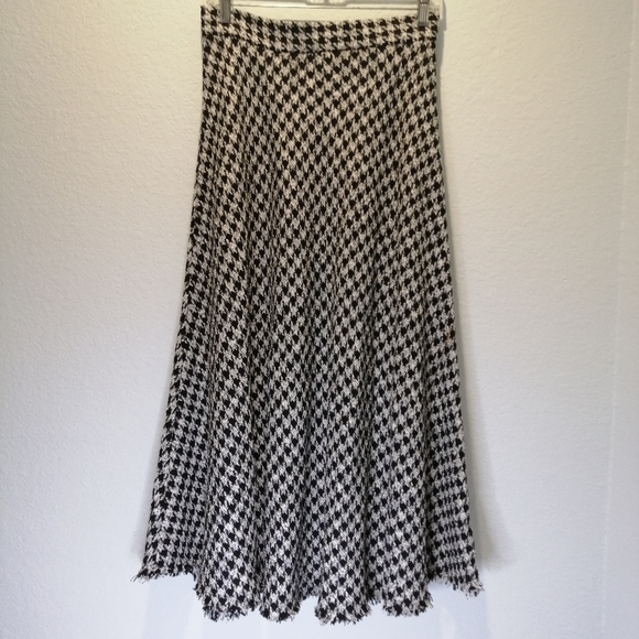 ZARA Women Black White Houndstooth Tweed A-Line Midi Buttons Skirt ASO Kate Midd - Picture 8 of 8